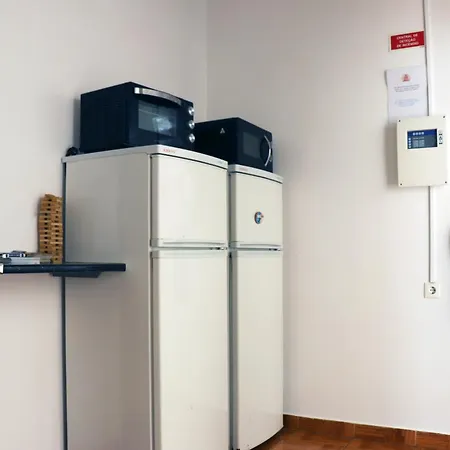 Jjs Yard 2 Hostel Λάγος